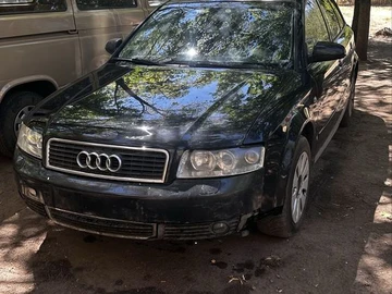 Авто Audi A4 2002 № 8040634