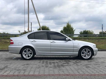 Авто BMW 3 Серия 2004 № 8040855