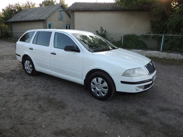 Авто Skoda Octavia 2012 № 8040884
