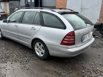 Авто Mercedes 220 2003 № 8040895