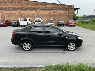 Авто Chevrolet Aveo 2007 № 8040921