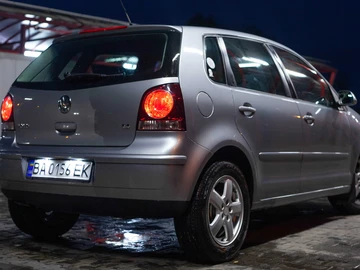 Авто Volkswagen Polo 2007 № 8041119