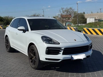 Авто Porsche Cayenne 2020 № 8041159