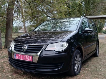 Авто Volkswagen Touran 2010 № 8041181