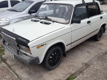 Авто ВАЗ 2107 1992 № 8041182
