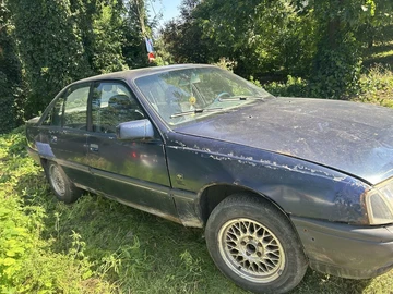 Авто Opel Omega 1990 № 8041211