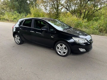 Авто Opel Astra 2011 № 8041234