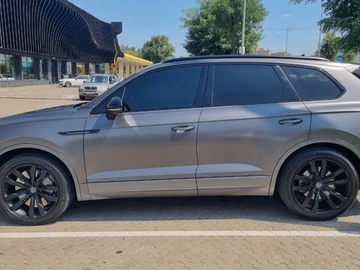 Авто Volkswagen Touareg 2021 № 8041311
