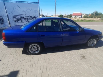 Авто Opel Omega 1988 № 8041316