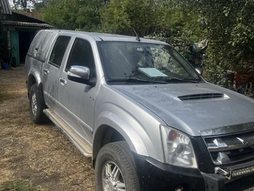 Авто Isuzu D-Max 2011 № 8041358