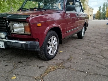 Авто ВАЗ 2107 1992 № 8041604