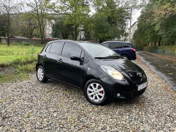 Авто Toyota Yaris 2006 № 8041736