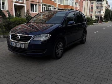 Авто Volkswagen Touran 2009 № 8041748