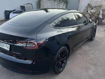 Авто Tesla Model 3 2018 № 8041753