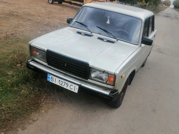 Авто ВАЗ 2107 1993 № 8041825