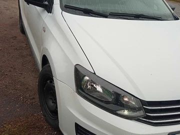 Авто Volkswagen Polo 2016 № 8041999