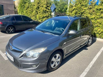 Авто Hyundai I30 2010 № 8042001