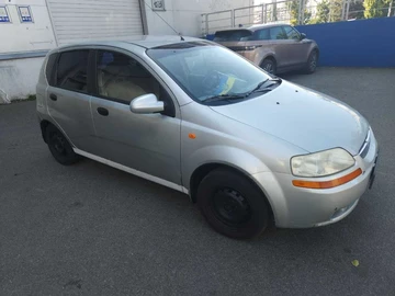 Авто Chevrolet Aveo 2005 № 8042048