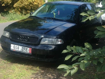 Авто Audi A4 1997 № 8042074