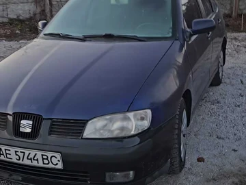 Авто SEAT Cordoba 2002 № 8042131