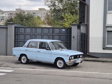 Авто ВАЗ 2103 1974 № 8042325