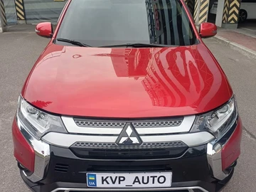 Авто Mitsubishi Outlander 2020 № 8042340