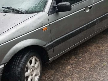 Авто Volkswagen Passat Sedan 1993 № 8042503