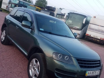 Авто Volkswagen Touareg 2004 № 8042515