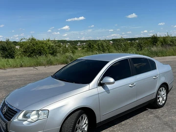 Авто Volkswagen Passat Sedan 2010 № 8042547