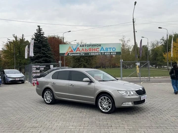 Авто Skoda Superb 2010 № 8042736