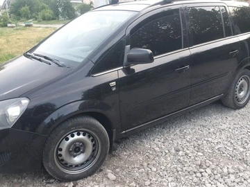 Авто Opel Zafira 2010 № 8042753
