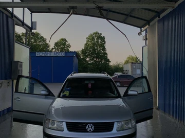 Авто Volkswagen Passat Variant 2000 № 8042760