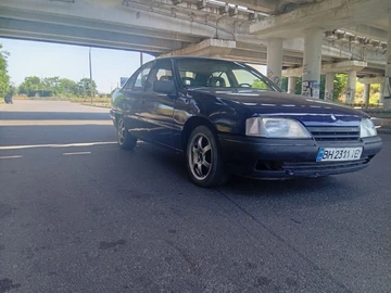 Авто Opel Omega 1992 № 8042852