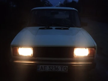 Авто ВАЗ 2105 1990 № 8043495