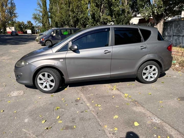 Авто SEAT Toledo 2004 № 8043591