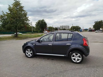 Авто Dacia Sandero 2010 № 8043610