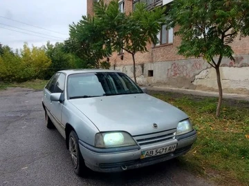 Авто Opel Omega 1988 № 8043799