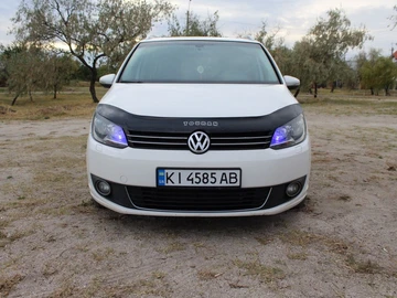 Авто Volkswagen Touran 2013 № 8043808