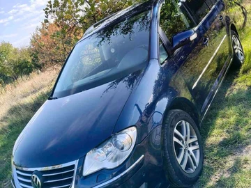 Авто Volkswagen Touran 2008 № 8043954
