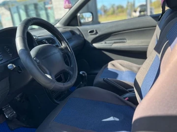 Авто Mazda 323 1996 № 8043983