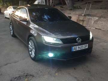 Авто Volkswagen Jetta 2011 № 8043986