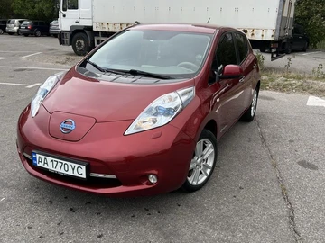Авто Nissan Leaf 2012 № 8043996