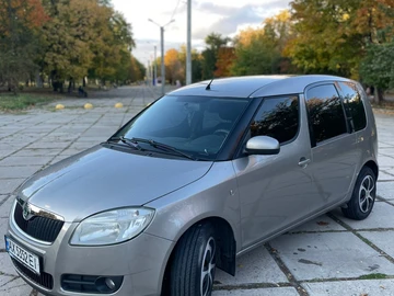 Авто Skoda Roomster 2008 № 8044121
