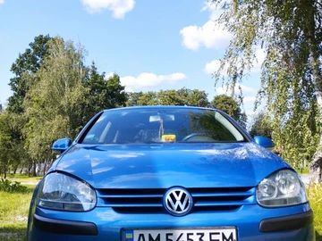 Авто Volkswagen Golf 2004 № 8044126