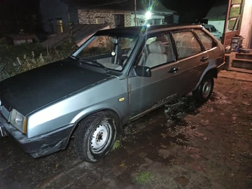 Авто ВАЗ 2109 1990 № 8044147