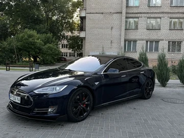 Авто Tesla Model S 2015 № 8044552
