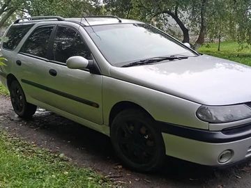 Авто Renault Laguna 2000 № 8044569