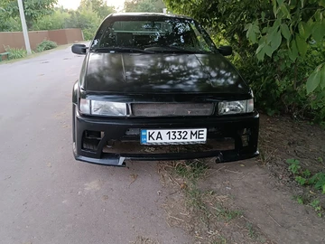 Авто Volkswagen Passat Sedan 1989 № 8044618