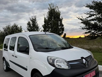 Авто Renault Kangoo Passenger 2014 № 8044628