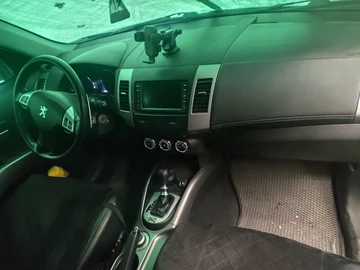 Авто Peugeot 4007 2010 № 8044654